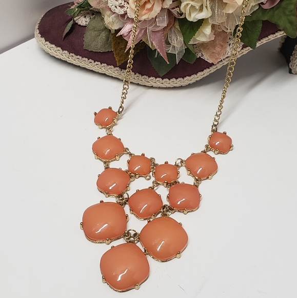 Jewelry - Gorgeous Dark Peach Statement Necklace